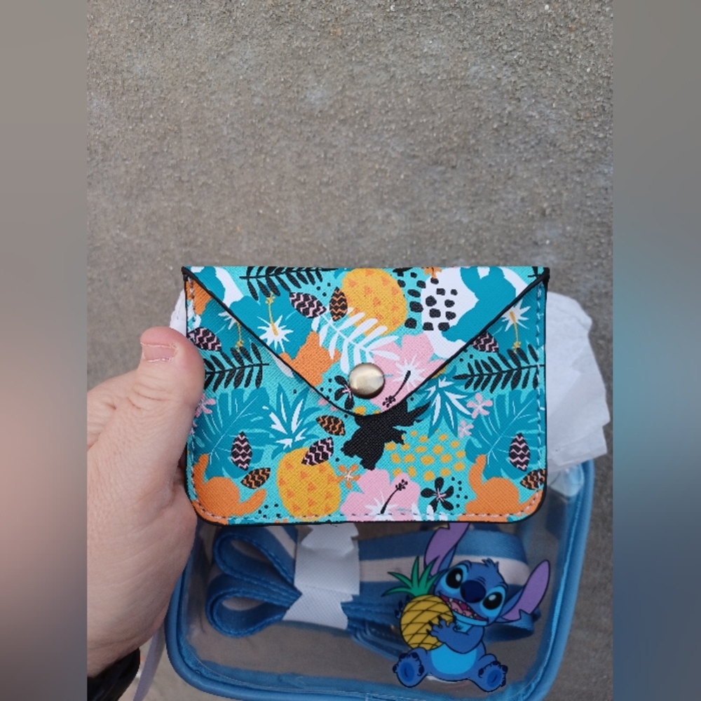 Disney Stitch Clear Crossbody Bag With Cardholder - Picture 7 of 8